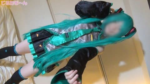 独家 那位初音蕾雅小姐以重制版復活！穿着一般初音服装的自慰＆性爱篇！ FC2-PPV-4946858