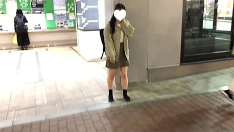 铃奈22岁_2・颜射・无套。长得像早安少女组。的她再次登场！从「颜射採访」到正片！第一次就乖乖地做爱。走吧！快感症状！（058） FC2-PPV-4798422