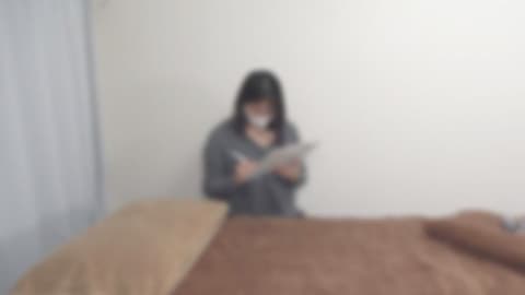 【无码/半生】肉感又性感的40多岁人妻，从一周前就预约了，今天来到了店里。似乎因为慾求不满，乳液一直流不停。 FC2-PPV-4830037